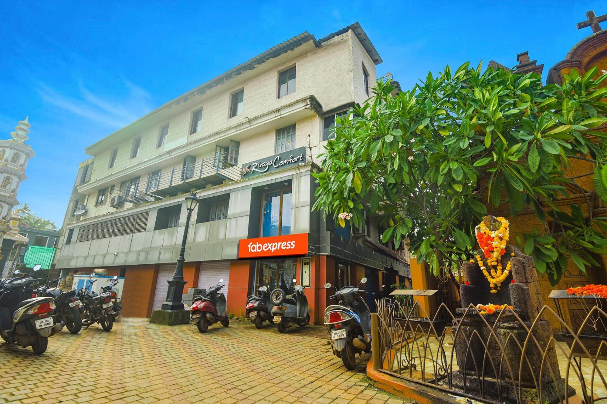 Fabexpress Raj Imperial By Rivasa Hotel Calangute Exterior photo